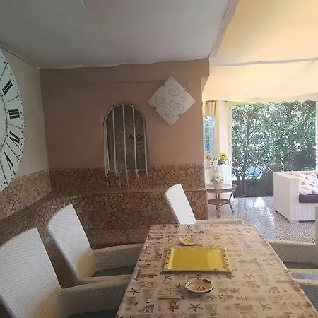Luxury * Terracina